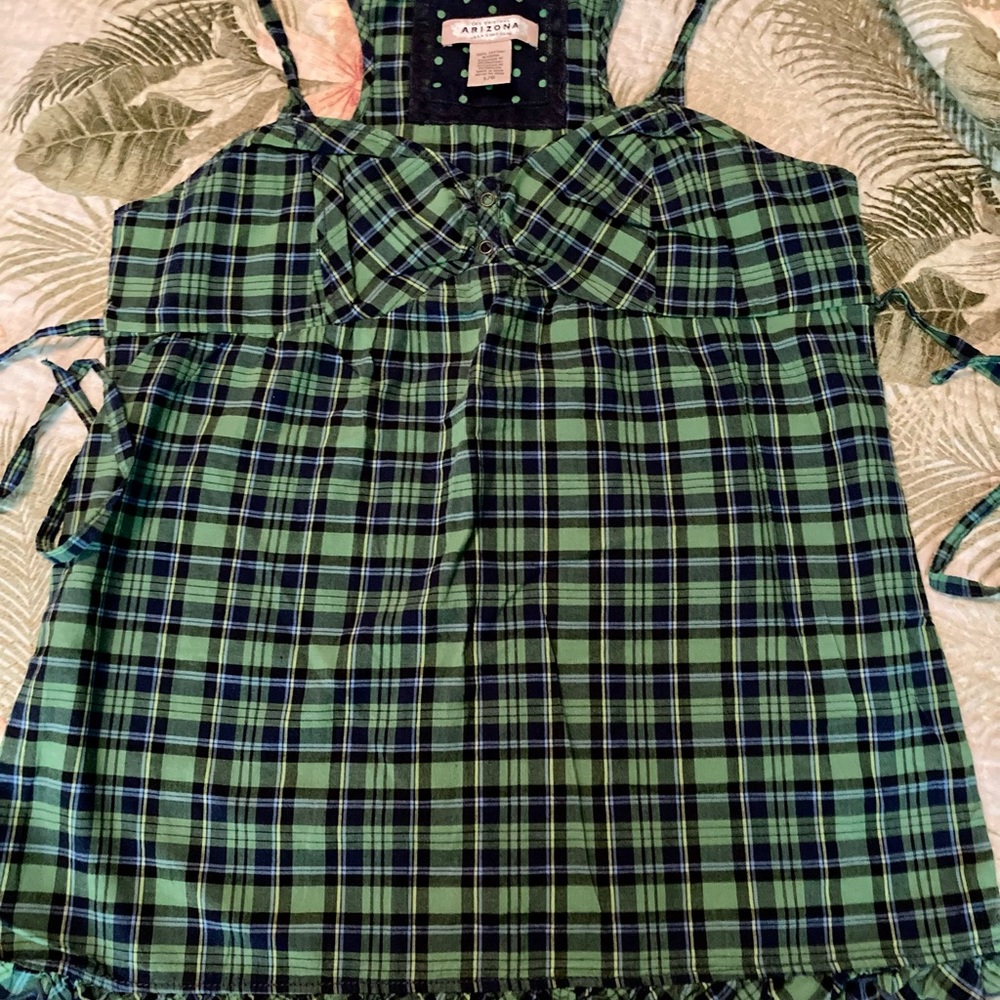 Arizona cute summer top size large